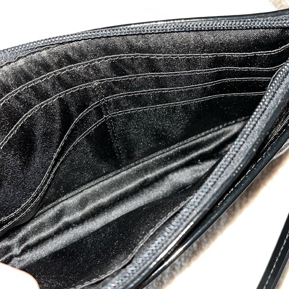 Coach Patent Wristlet EUC - Picture 3 of 8